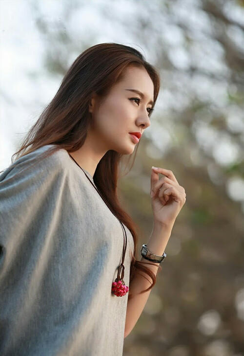 波尔曼凭借精准传球与突破能力，帮助袋鼠队逐步走向胜利，波尔茨曼