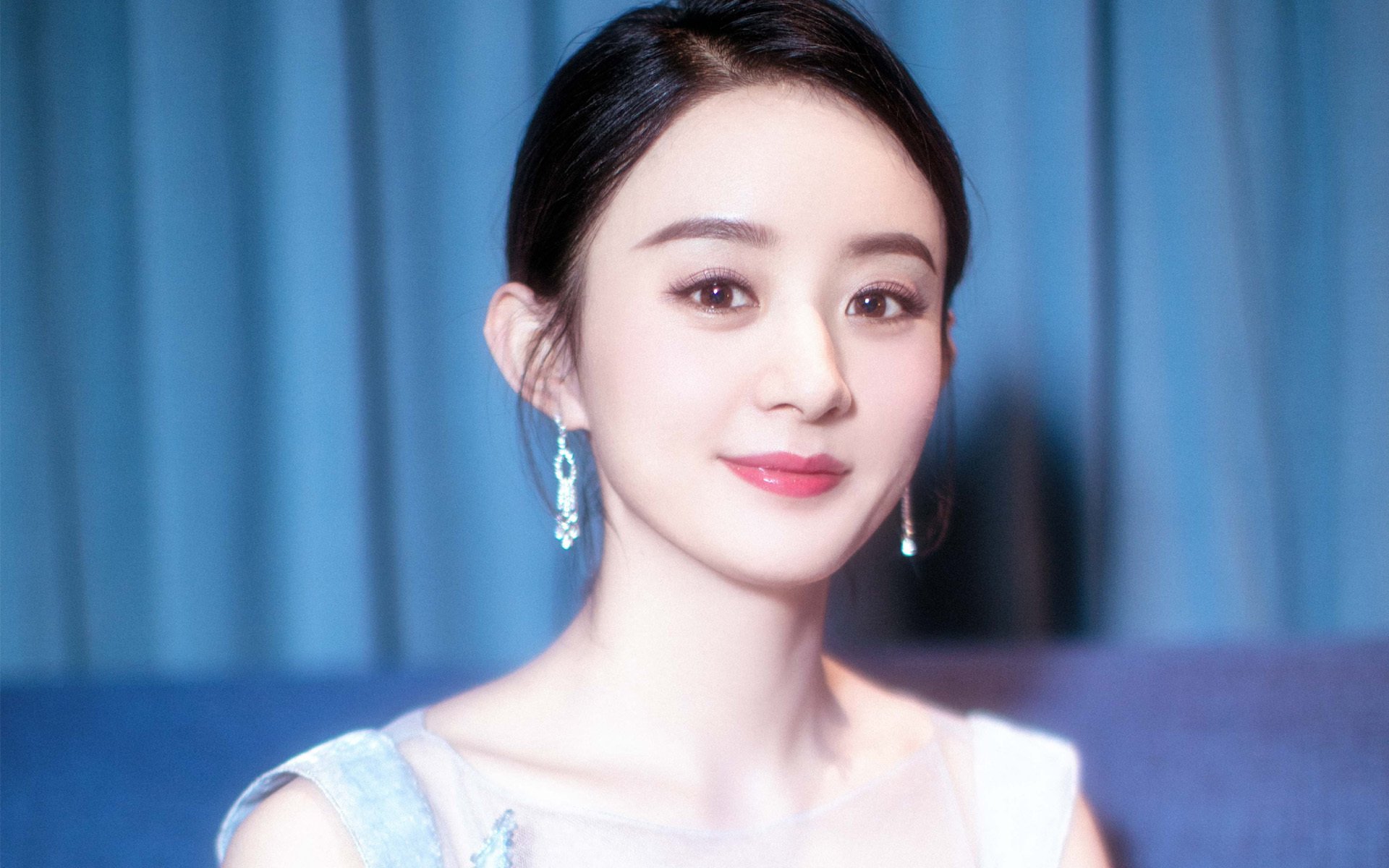 乐鱼体育-球队赞助商发布限量联名产品，粉丝抢购风潮再起，球队赞助商怎么赚钱
