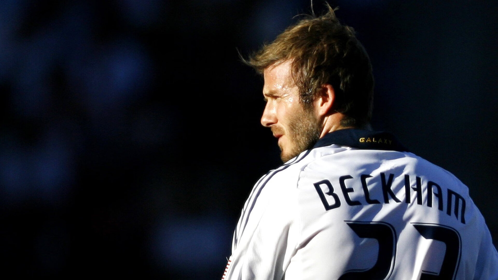 乐鱼娱乐登录-远射“惊天一击”：那些划破夜空的欧冠佳作